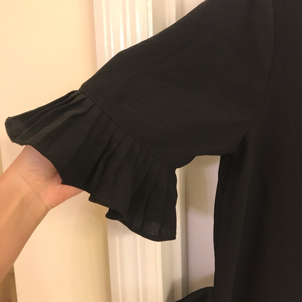 Carmen Marc Valvo Pleated-Trim Elbow-Sleeve Blouse - Picture 9 of 14